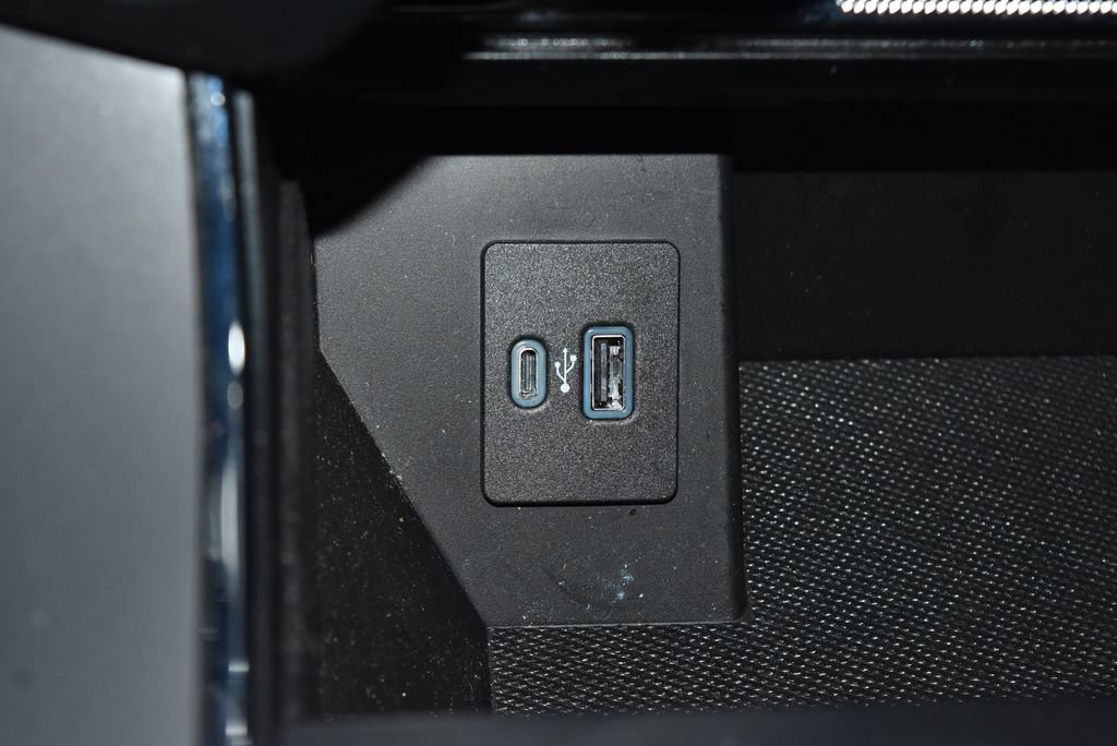 Used 2024 Ford F150 Lariat AWD/4WD image 17