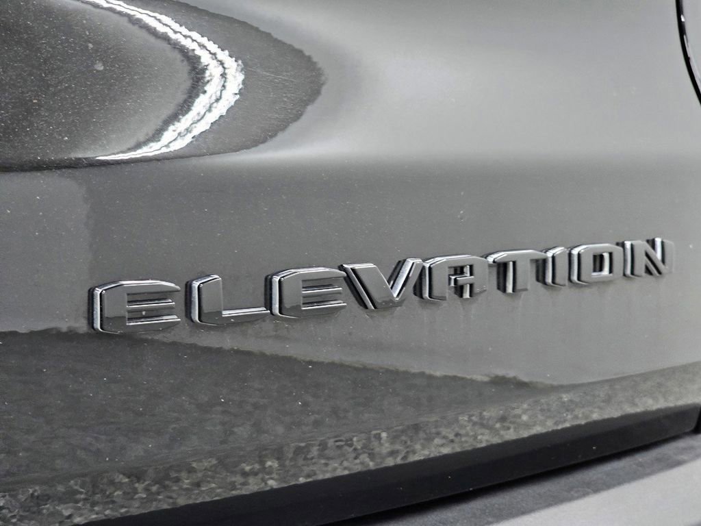 Used 2025 GMC Acadia Elevation image 27