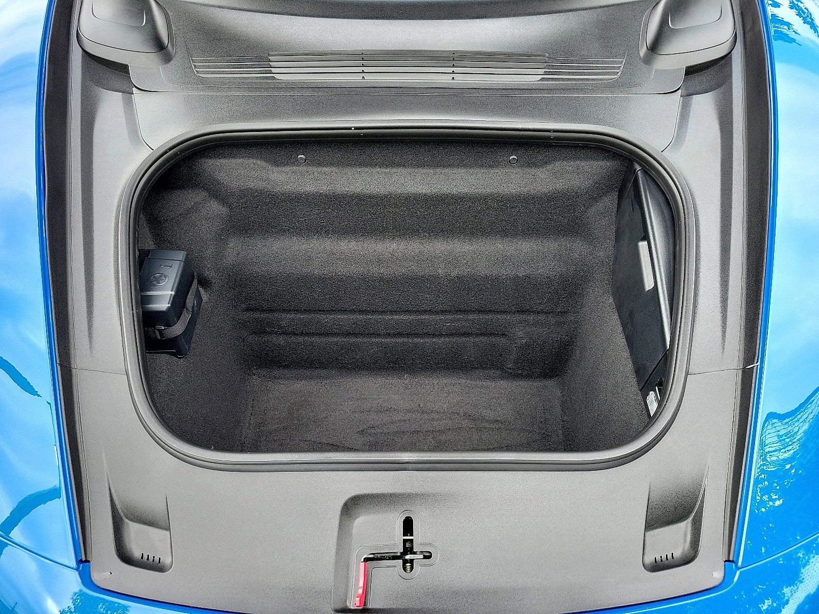 Certified 2025 Porsche 911 Carrera image 32