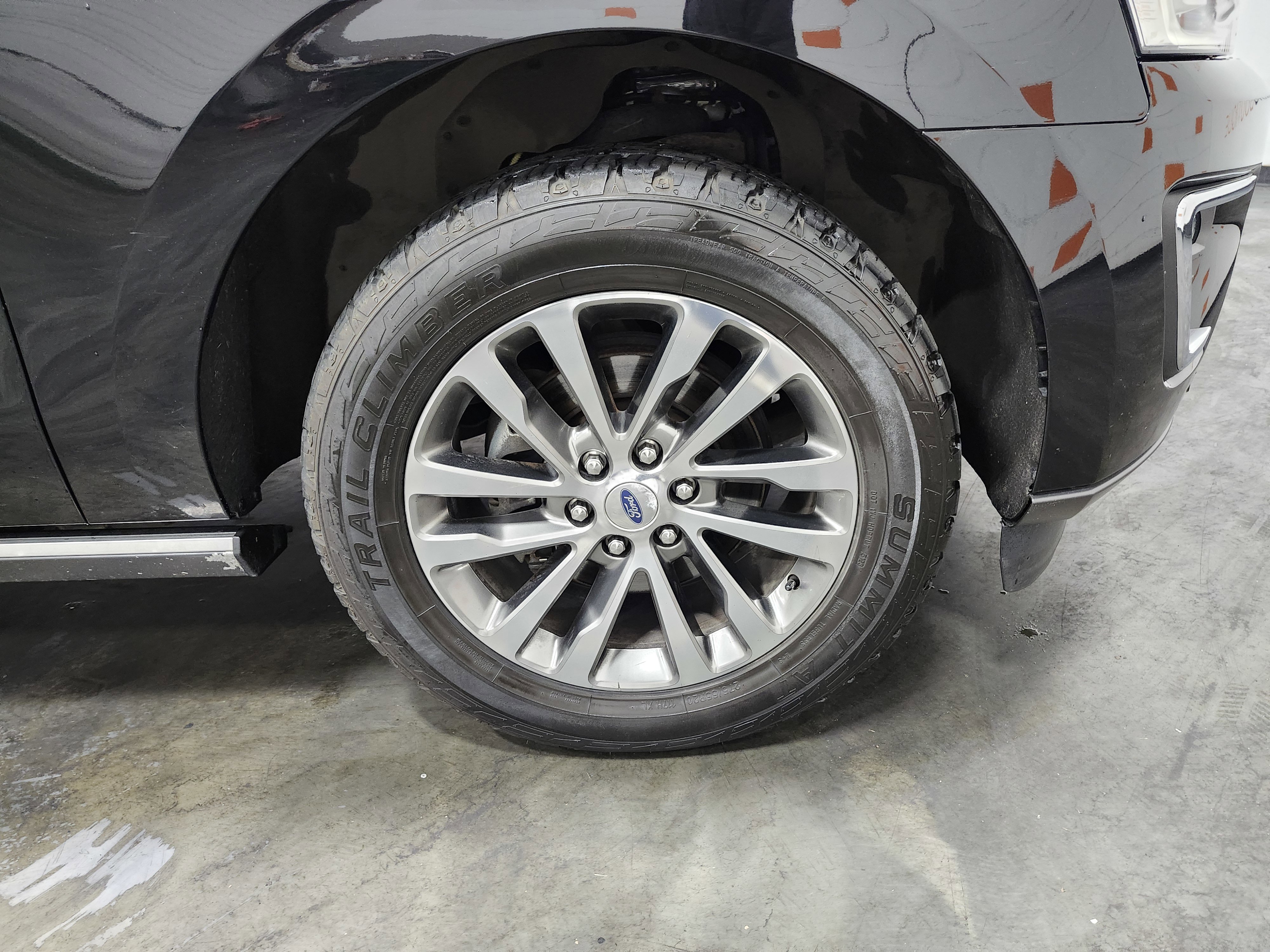 Used 2018 Ford Expedition Limited AWD/4WD image 13