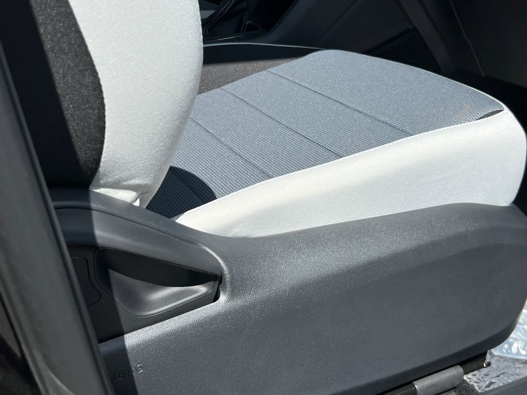 New 2025 Volkswagen Taos S image 11