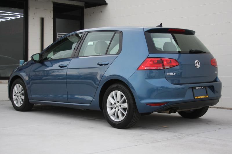 Used 2015 Volkswagen Golf S image 10