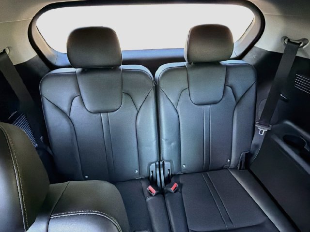 Used 2025 Kia Sorento SX AWD/4WD image 20