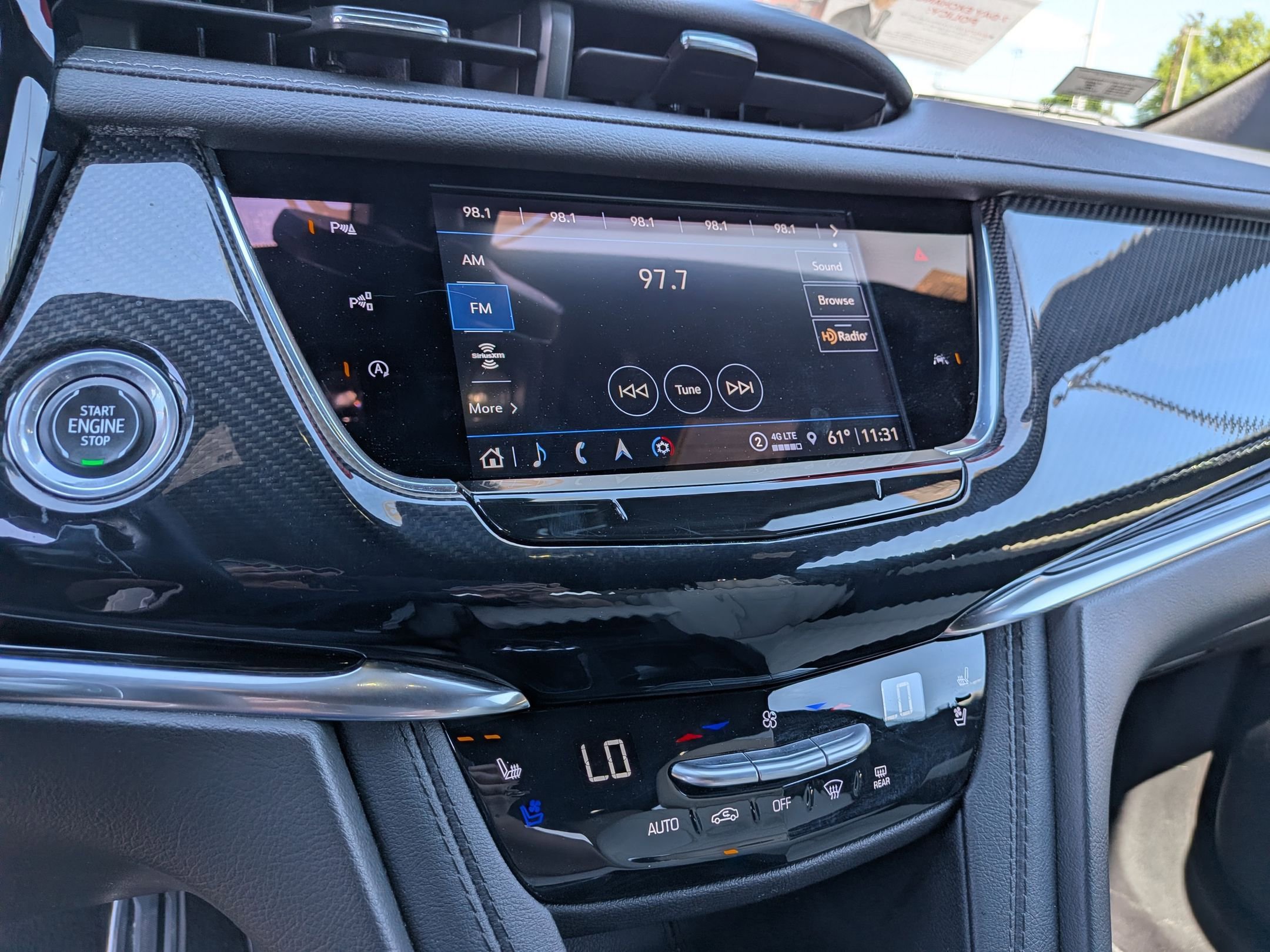 Certified 2023 Cadillac XT6 Sport w/ Technology Package AWD/4WD image 12