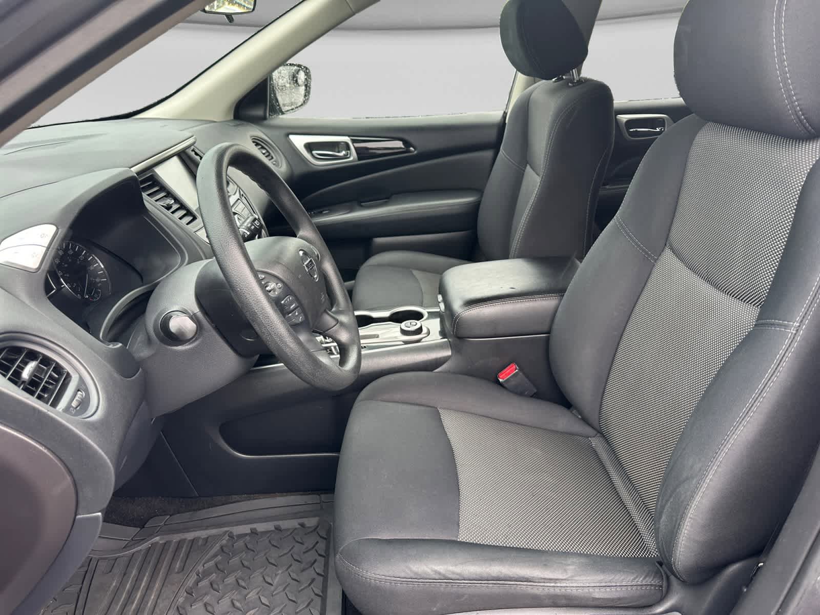Used 2018 Nissan Pathfinder S AWD/4WD image 10