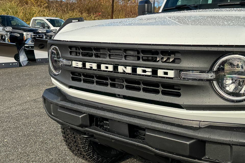 New 2025 Ford Bronco 2-Door w/ Sasquatch Package AWD/4WD image 9