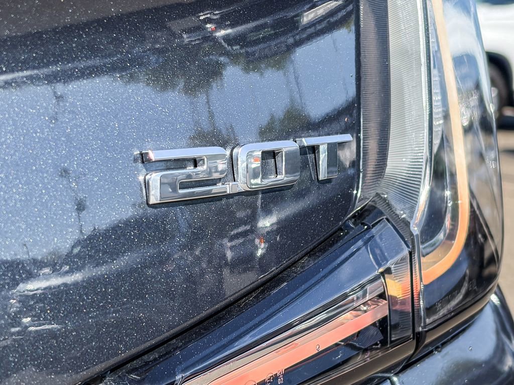 Used 2019 Cadillac XT4 Sport w/ Cold Weather Package image 11