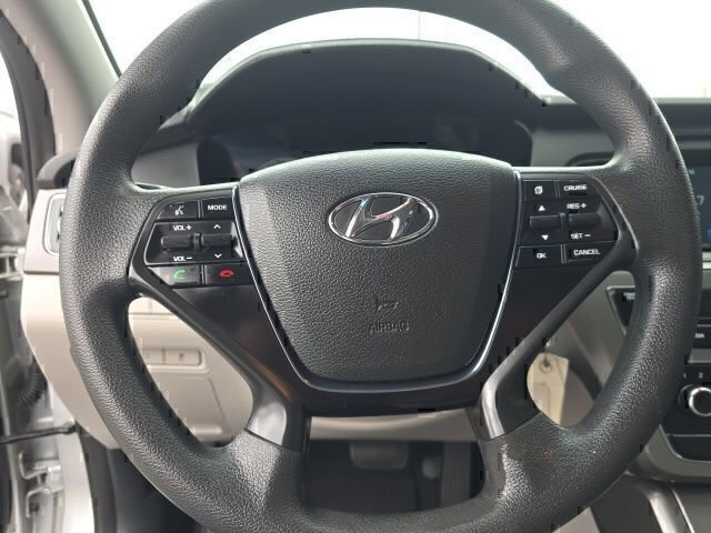 Used 2017 Hyundai Sonata Sport FWD image 16