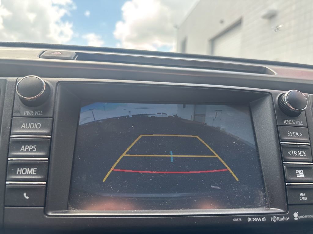 Used 2017 Toyota RAV4 XLE FWD image 11