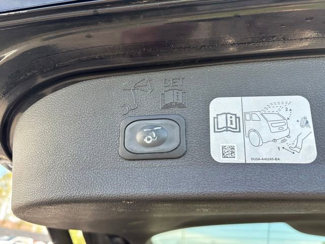 Used 2019 Ford Escape Titanium AWD/4WD image 37