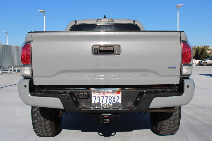 Used 2020 Toyota Tacoma TRD Off-Road image 4