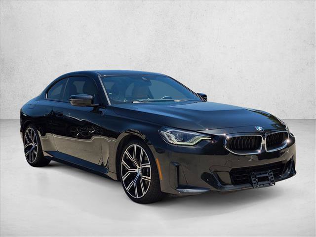 Used 2024 BMW 230i Coupe w/ Premium Package RWD image 3