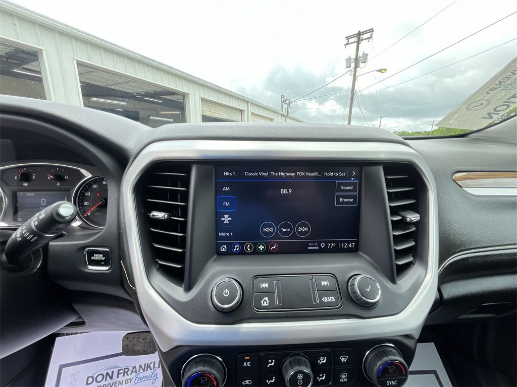 Used 2023 GMC Acadia SLE w/ Driver Convenience Package image 16