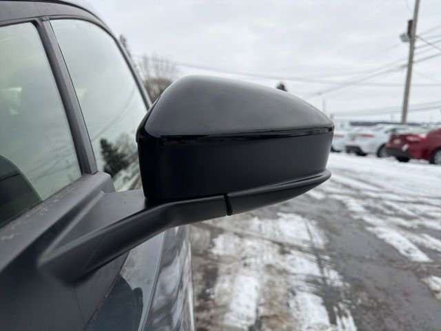 New 2026 Toyota Prius LE image 13