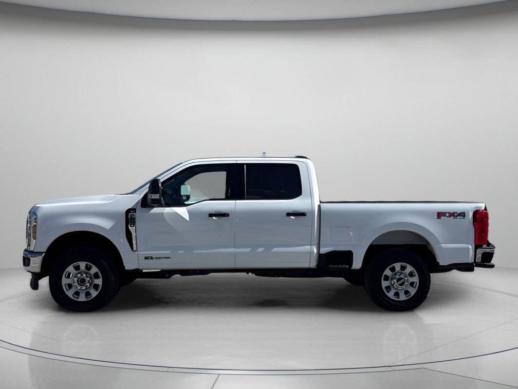 Used 2024 Ford F250 XLT w/ FX4 Off-Road Package image 5