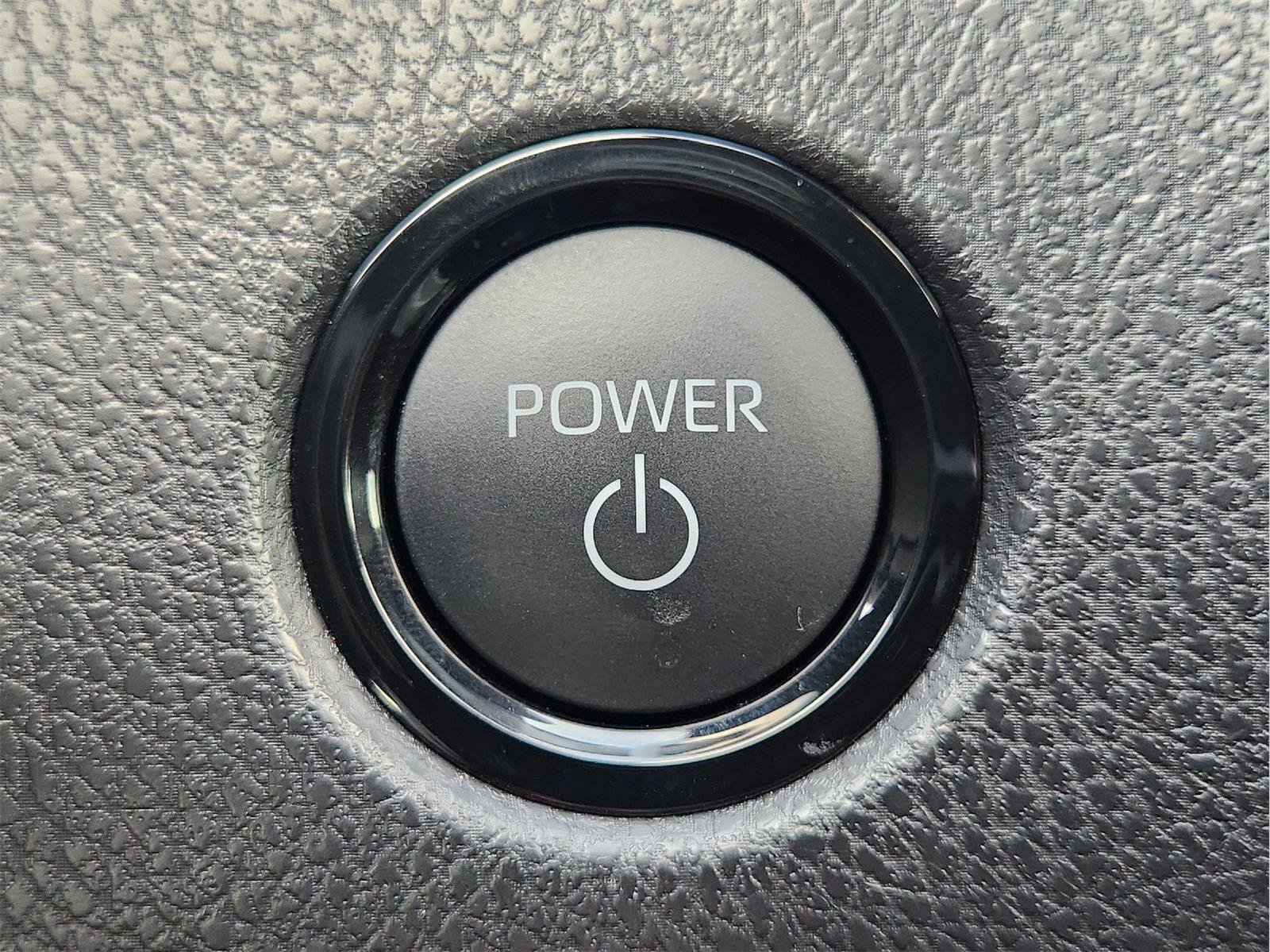 Used 2025 Toyota Camry SE w/ Convenience Package FWD image 21