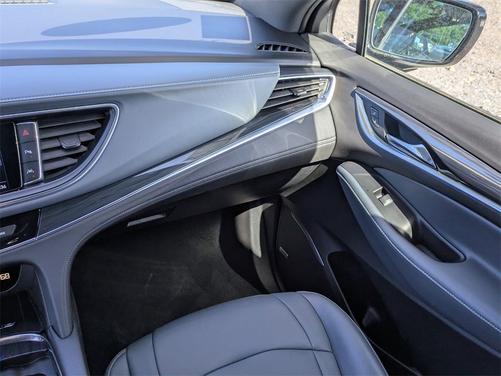 Used 2022 Buick Enclave Premium w/ Surround and Sites Package image 17