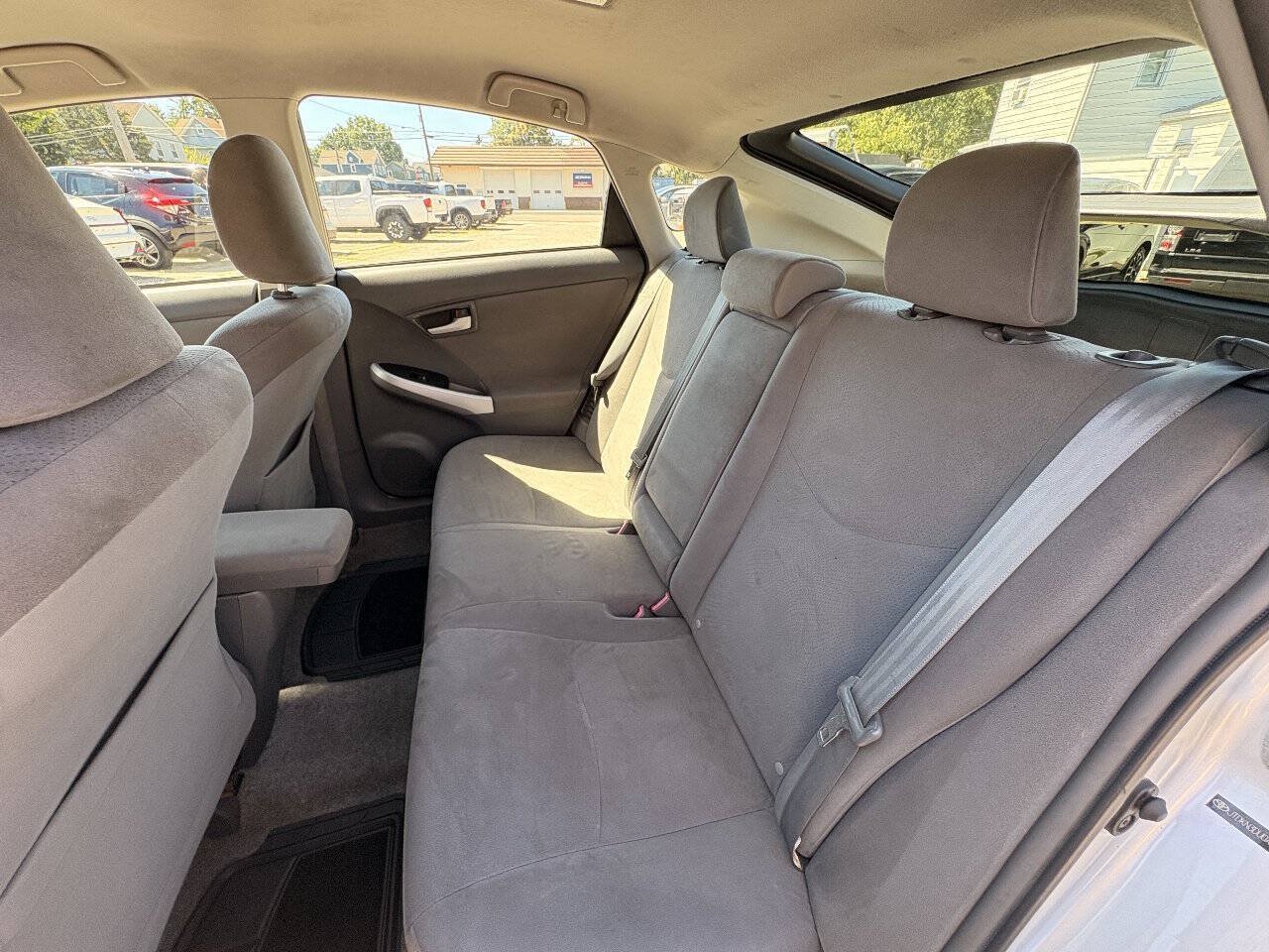 Used 2010 Toyota Prius Two FWD image 18