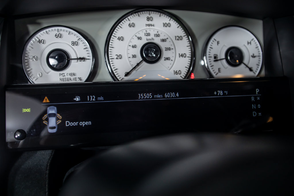 Used 2019 Rolls-Royce Ghost RWD image 39