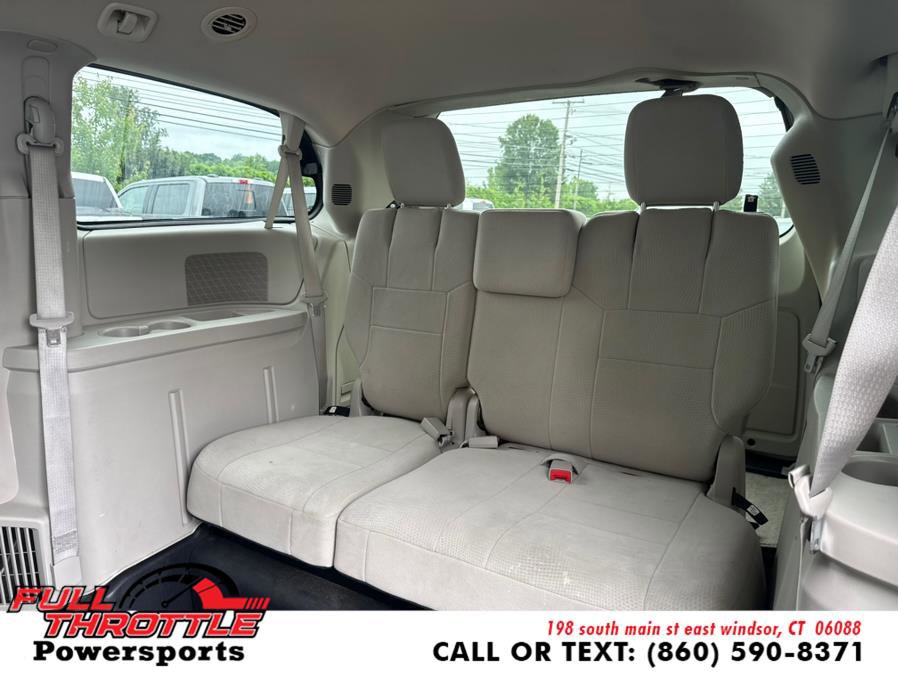 Used 2012 Dodge Grand Caravan SXT image 18