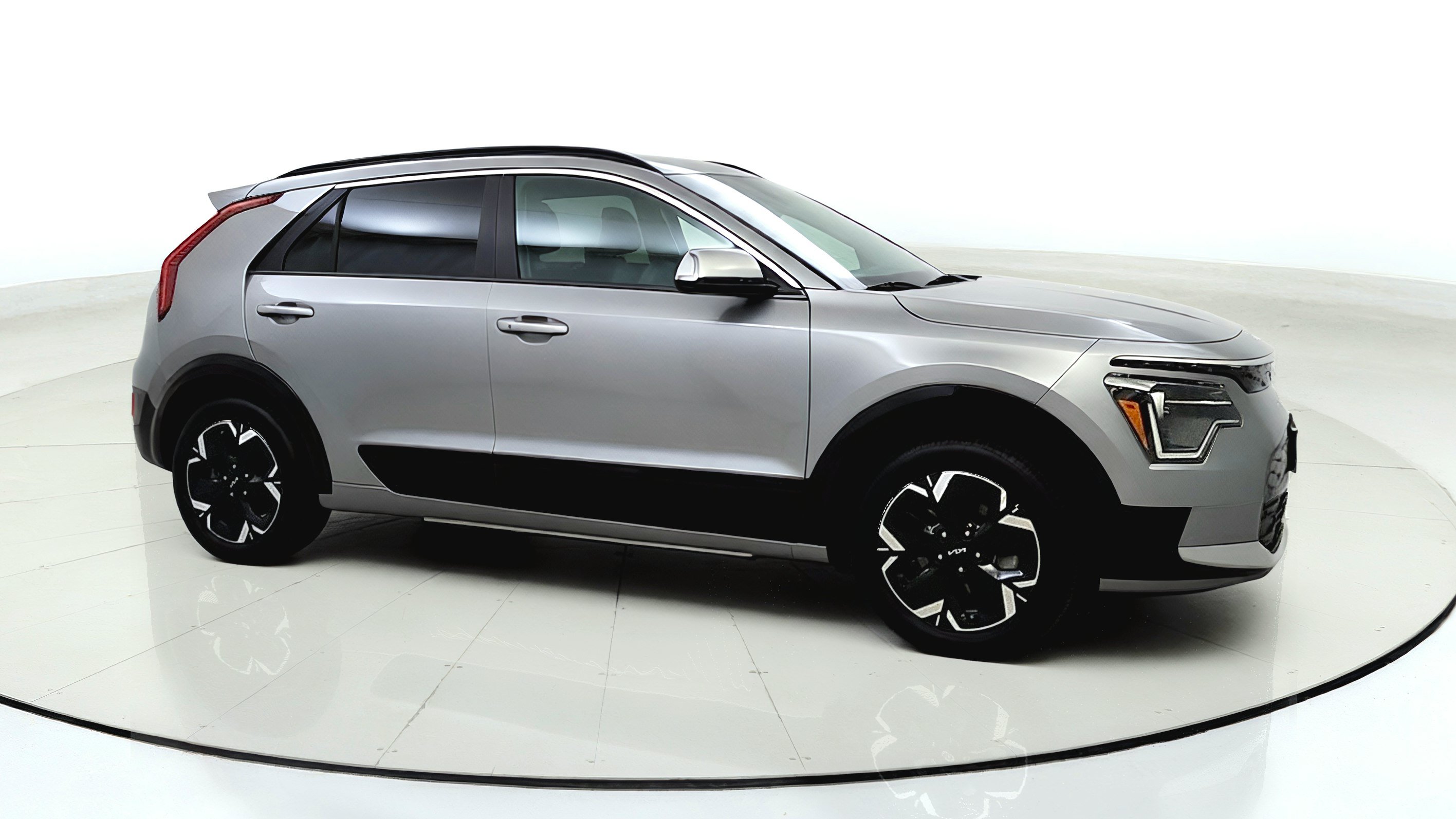 Used 2024 Kia Niro Wind FWD image 8