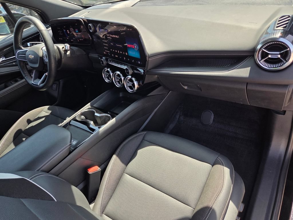 Used 2024 Chevrolet Blazer EV LT AWD/4WD image 18