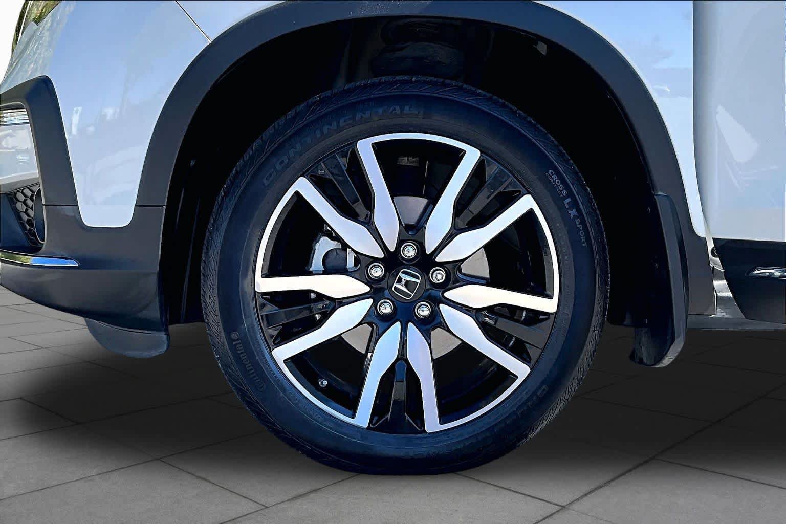Used 2022 Honda Pilot Touring image 10