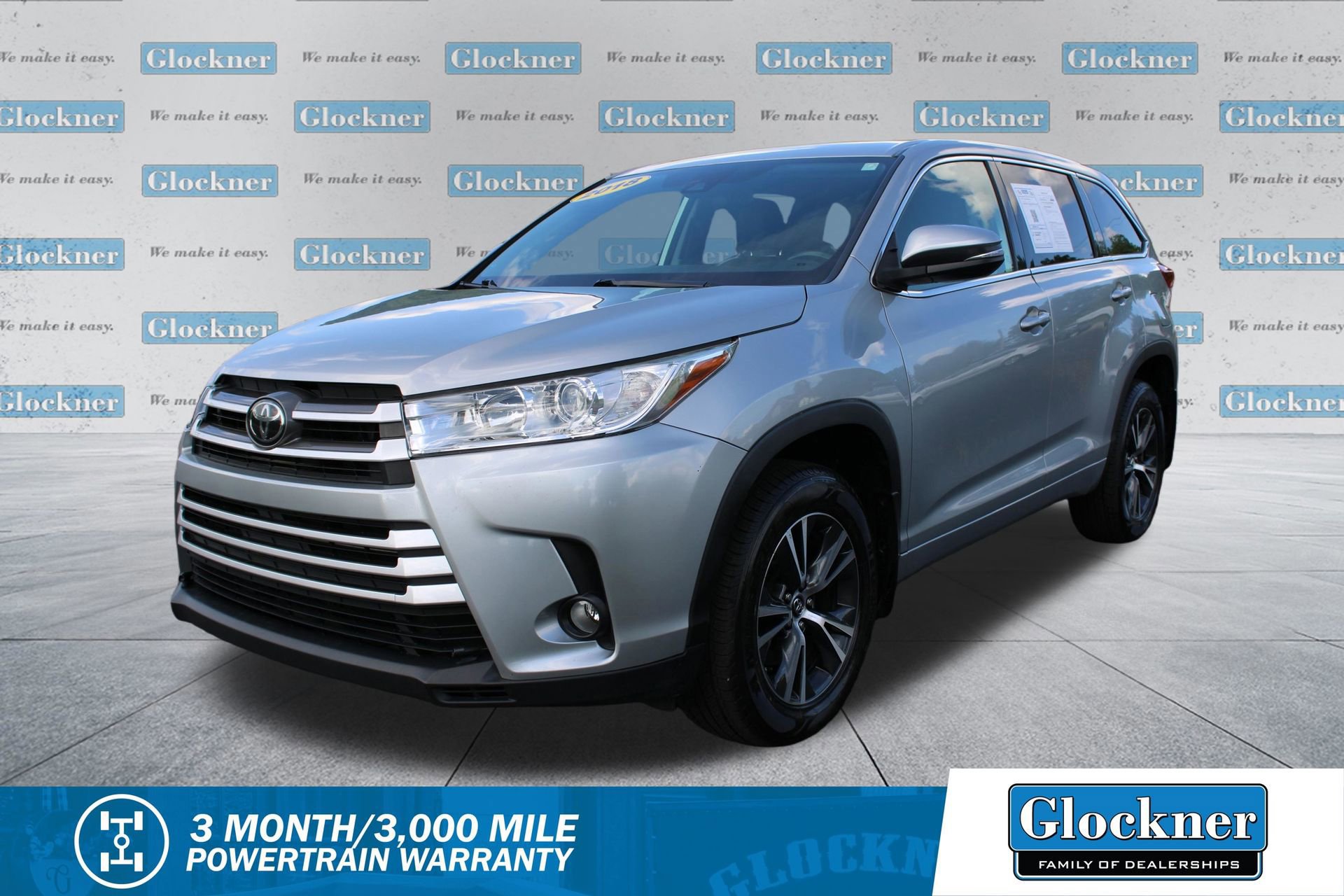 Used 2018 Toyota Highlander Plus w/ Carpet Mat Package (TMS) AWD/4WD image 1