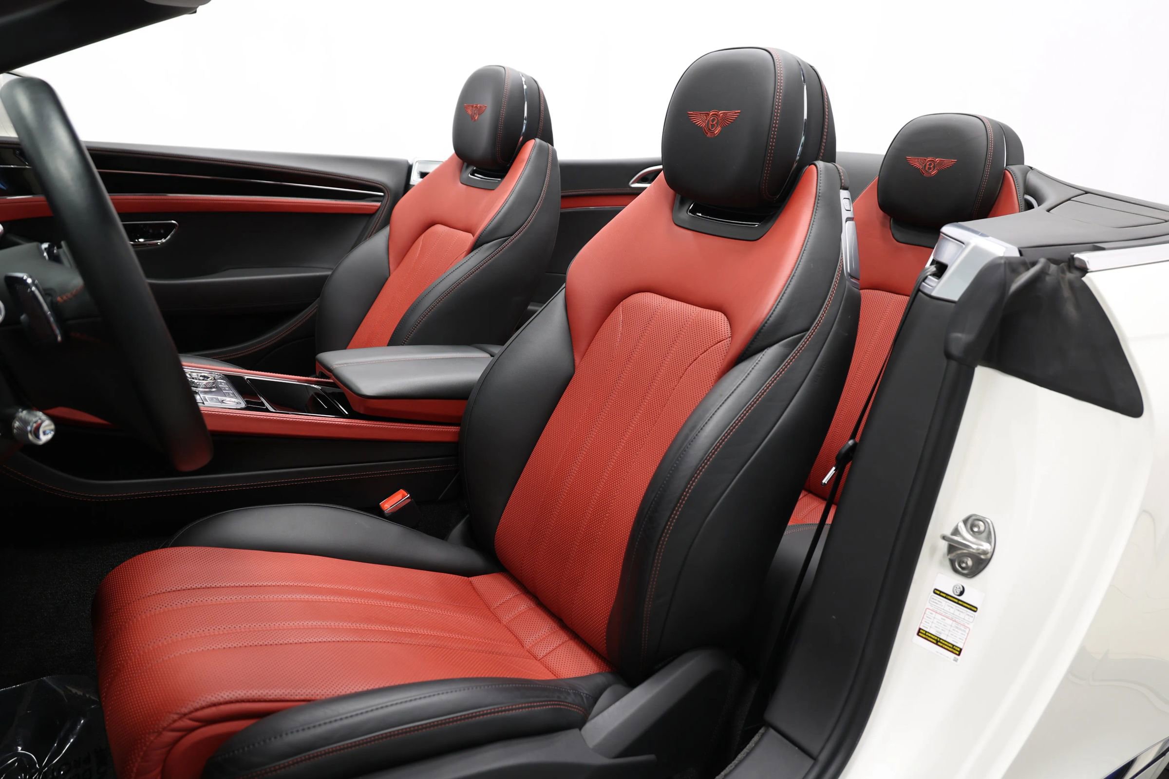 Used 2020 Bentley Continental GT V8 image 20