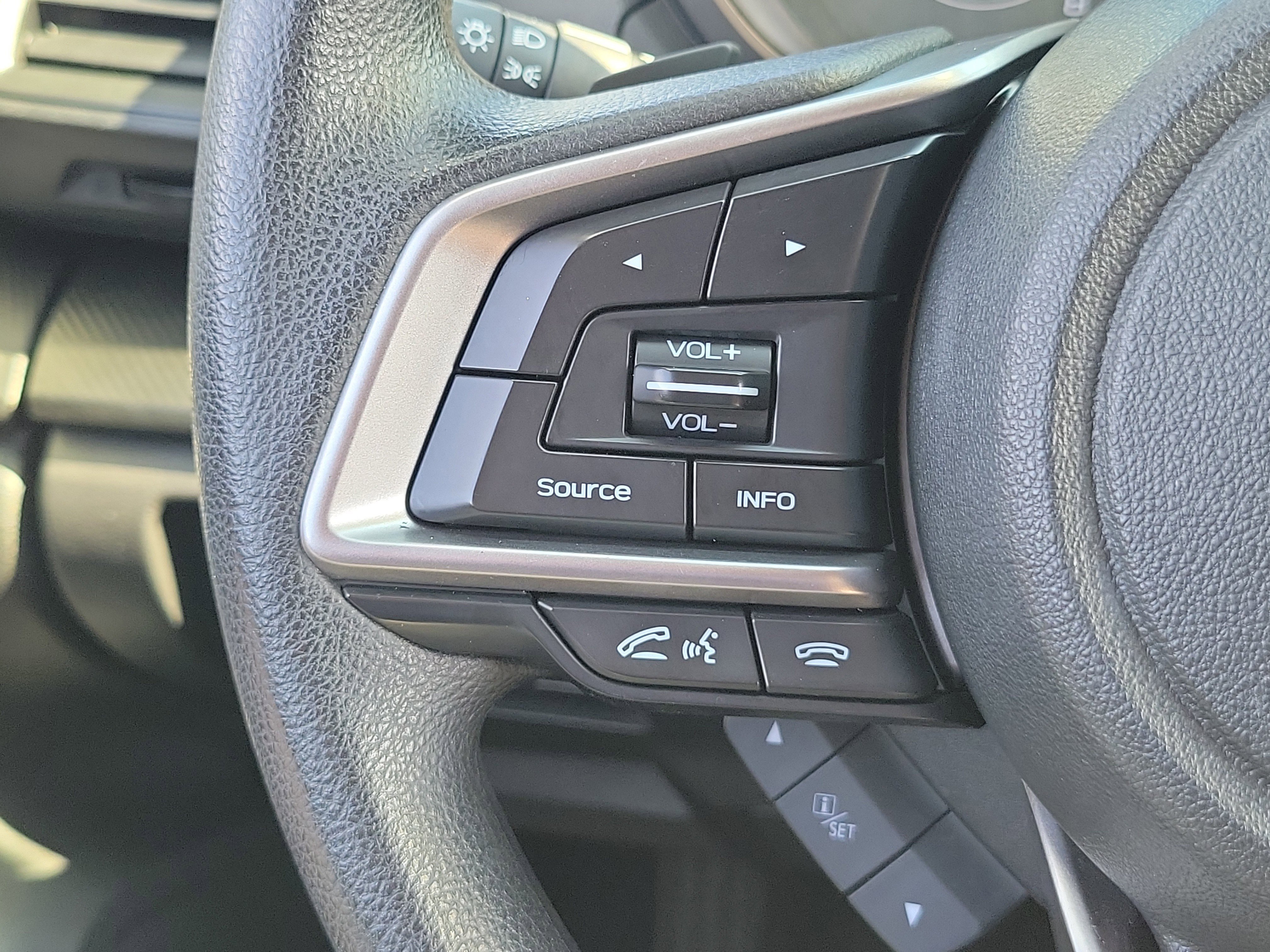 Used 2017 Subaru Impreza 2.0i Premium w/ BSD & Rcta/SRF/Eyesight image 27