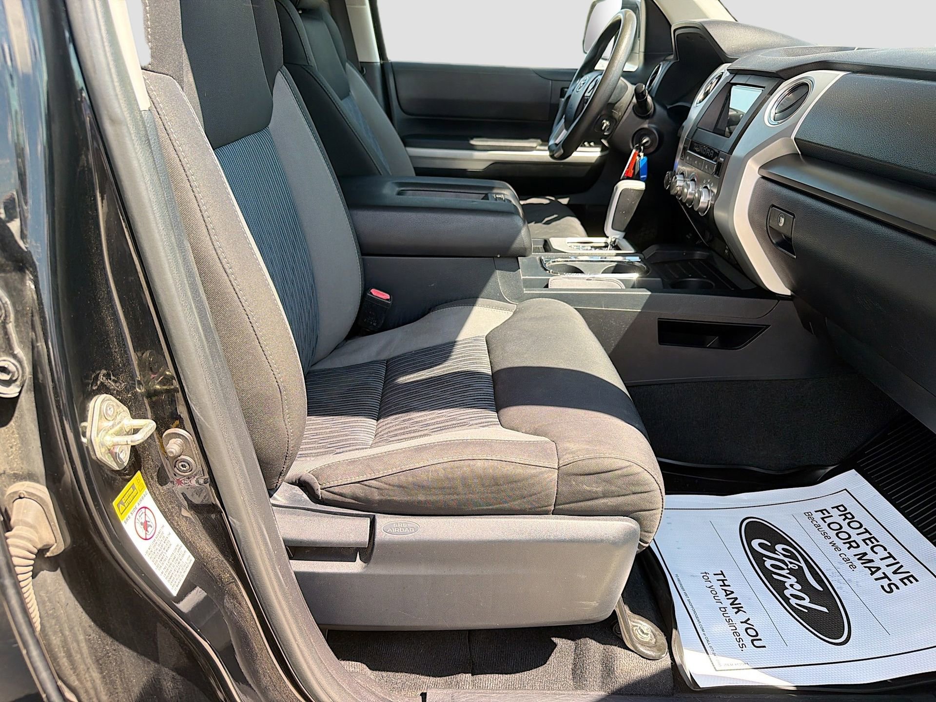 Used 2016 Toyota Tundra SR5 w/ TRD Off Road Package image 28