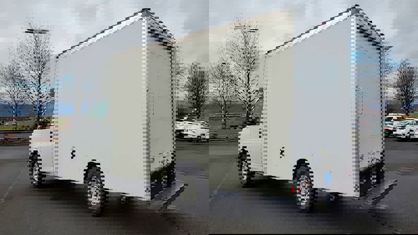 Used 2019 Chevrolet Express 3500 Work Van w/ Power Convenience Package image 6