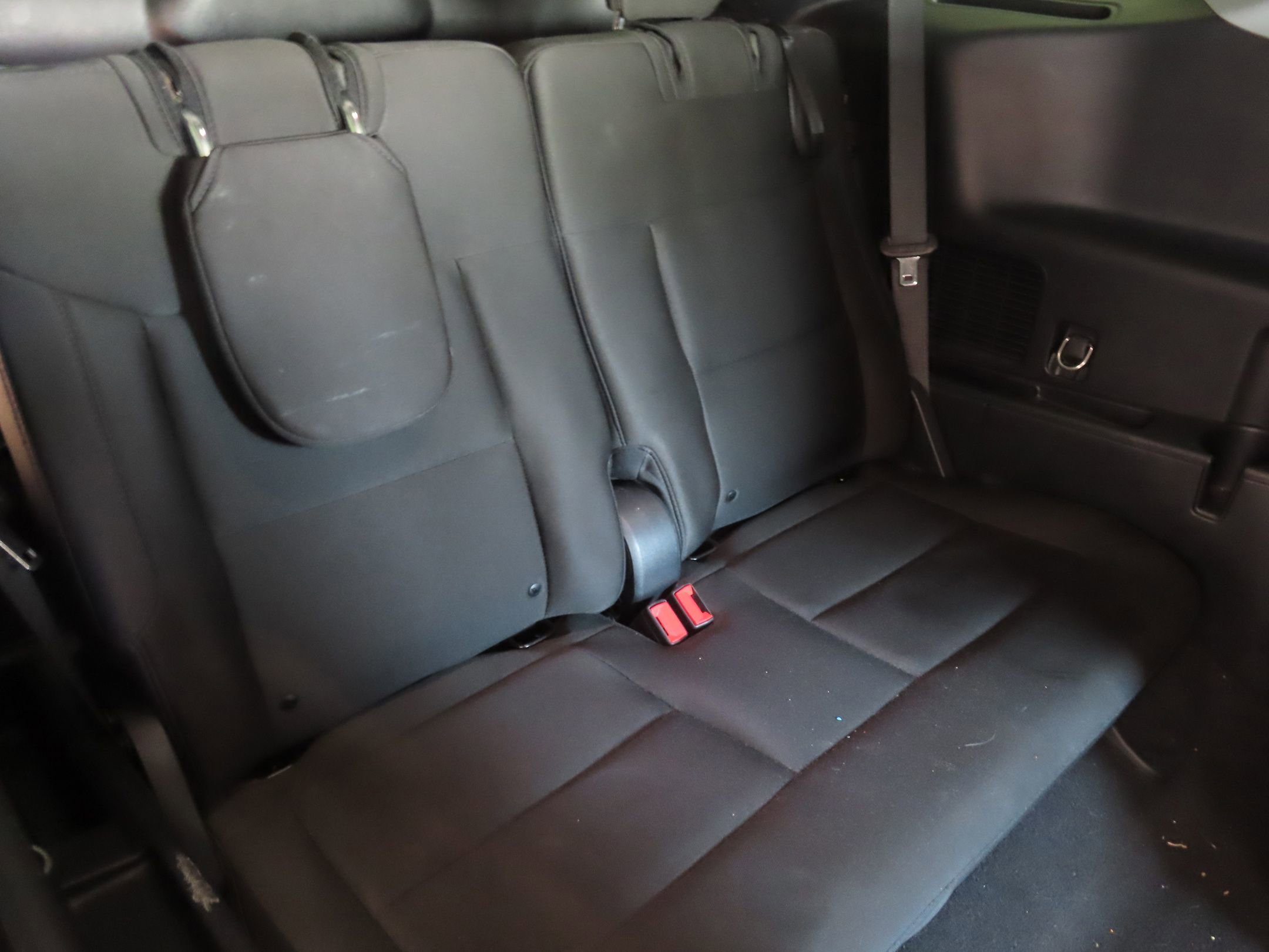 Used 2022 Ford Explorer XLT image 25