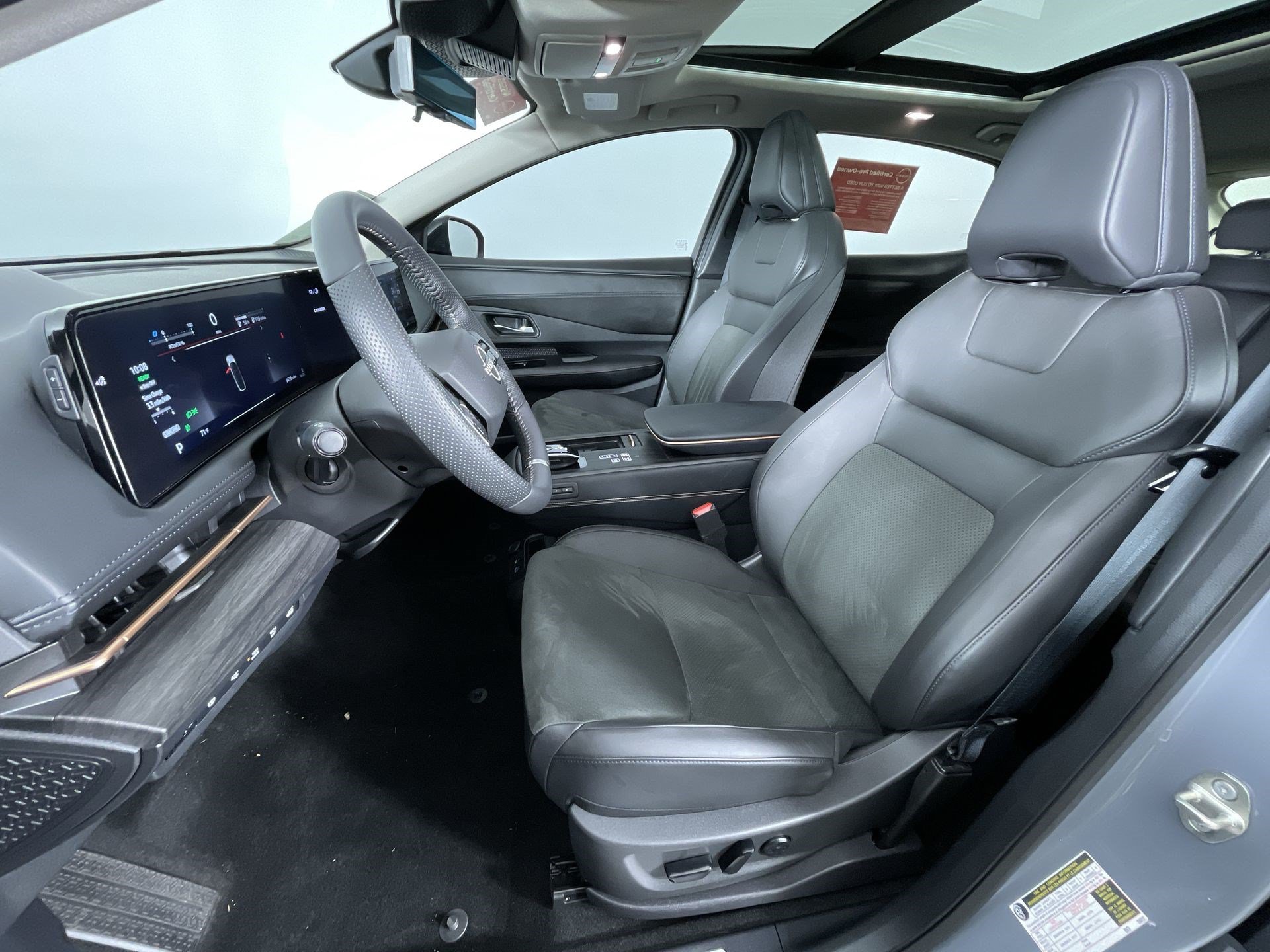 Certified 2024 Nissan Ariya AWD image 15