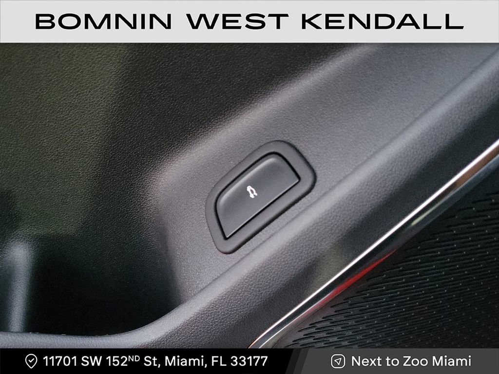 Used 2025 Chevrolet Traverse Z71 w/ Enhanced Driving Package image 31