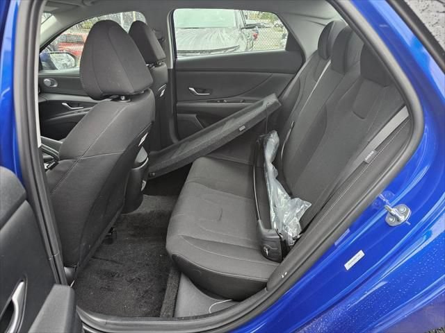New 2026 Hyundai Elantra SE FWD image 14