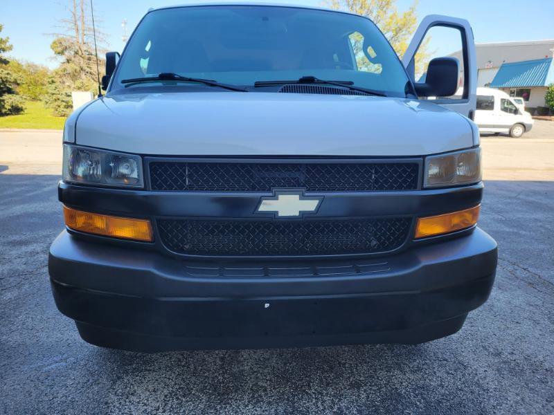 Used 2018 Chevrolet Express 3500 LS RWD image 49