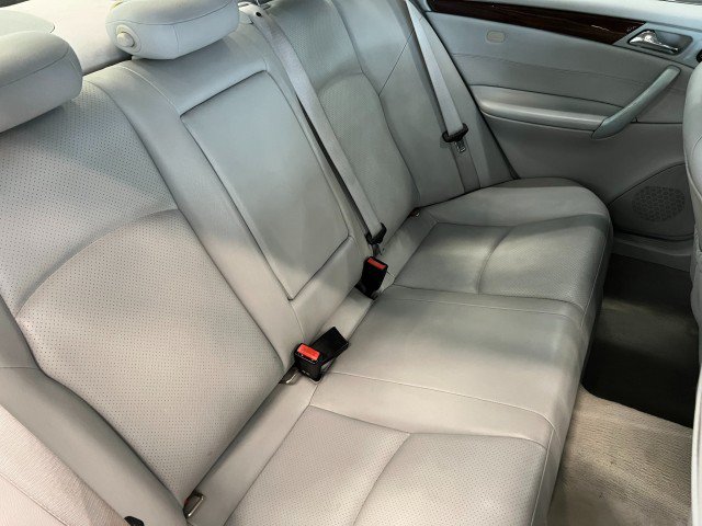 Used 2004 Mercedes-Benz C 240 Sedan image 33