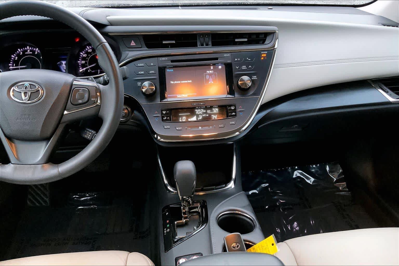 Used 2016 Toyota Avalon XLE FWD image 7
