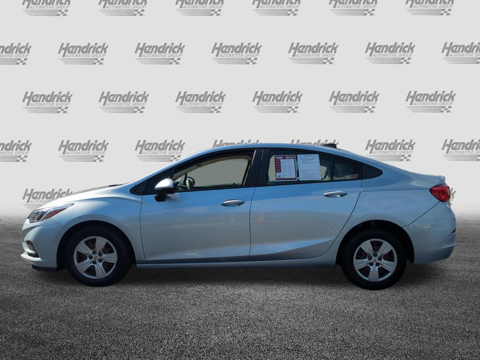 Used 2018 Chevrolet Cruze LS FWD image 7