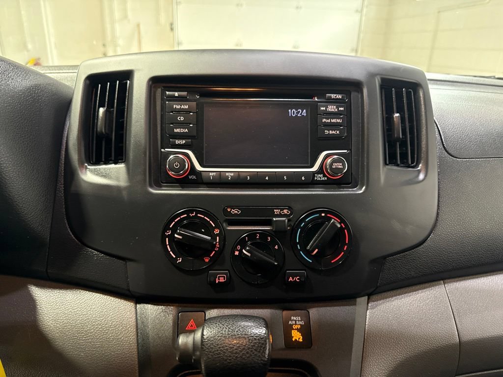 Used 2018 Nissan NV200 SV FWD image 12