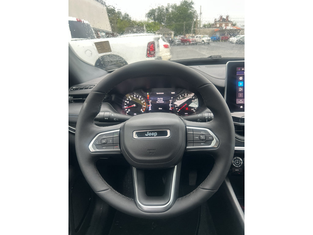 New 2026 Jeep Compass Latitude AWD/4WD image 14