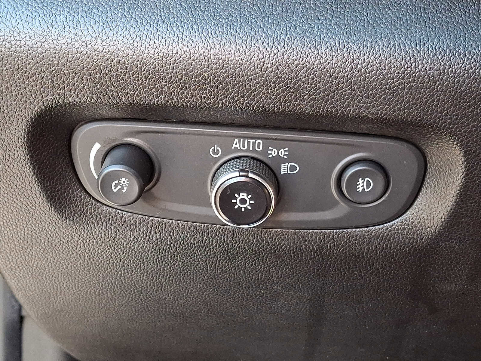 Used 2018 Chevrolet Traverse High Country AWD/4WD image 24