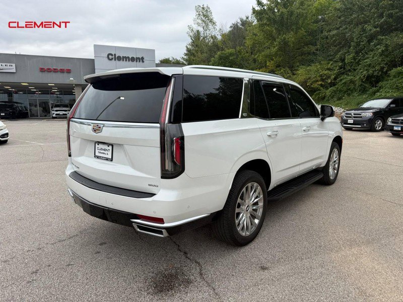 Used 2021 Cadillac Escalade Premium Luxury AWD/4WD image 6