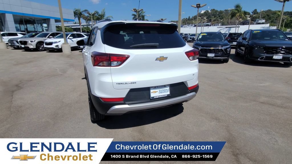 Used 2025 Chevrolet TrailBlazer LT FWD image 7