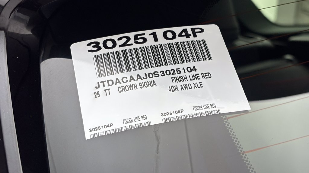 Certified 2025 Toyota Crown Signia AWD/4WD image 44