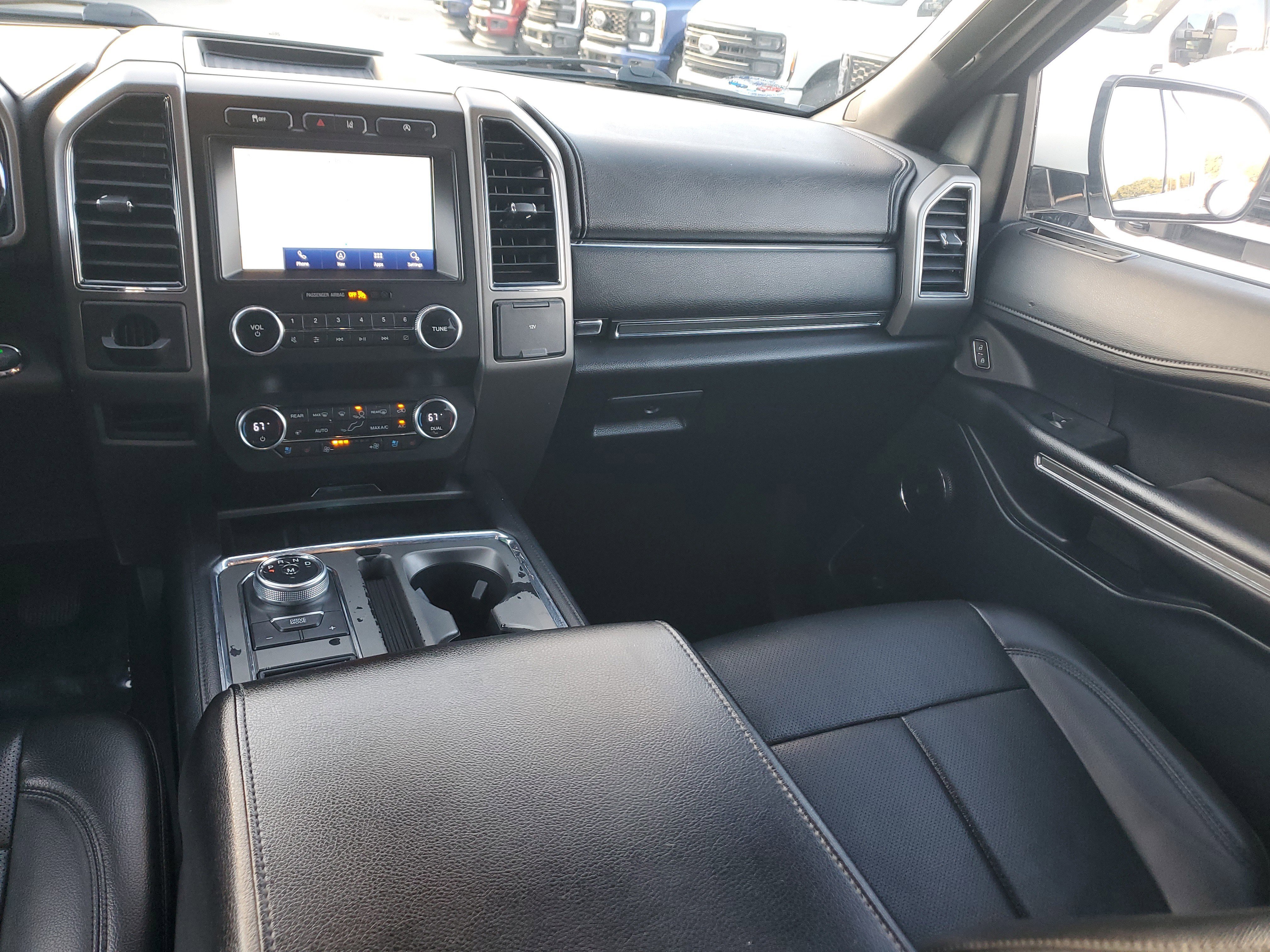 Used 2020 Ford Expedition Max XLT w/ Equipment Group 202A image 19