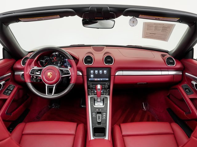 Used 2024 Porsche 718 Boxster image 21