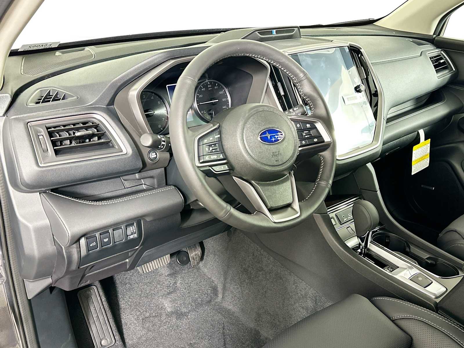New 2025 Subaru Ascent Limited image 9