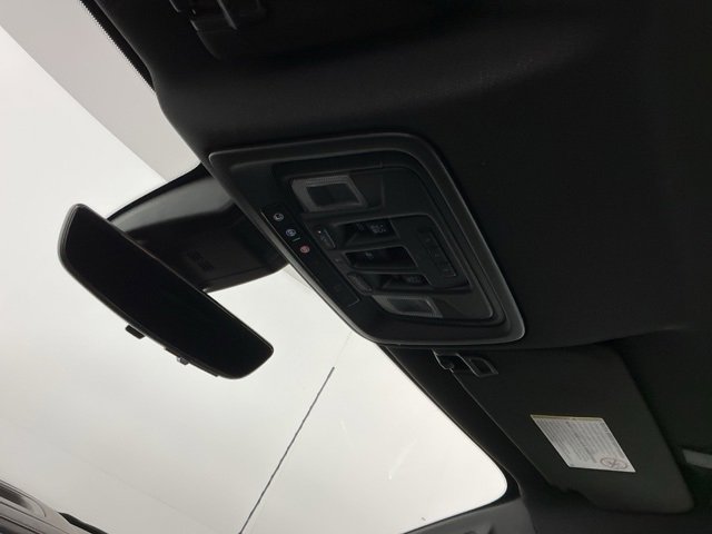 Used 2023 GMC Sierra 3500 AT4 w/ AT4 Premium Plus Package image 26